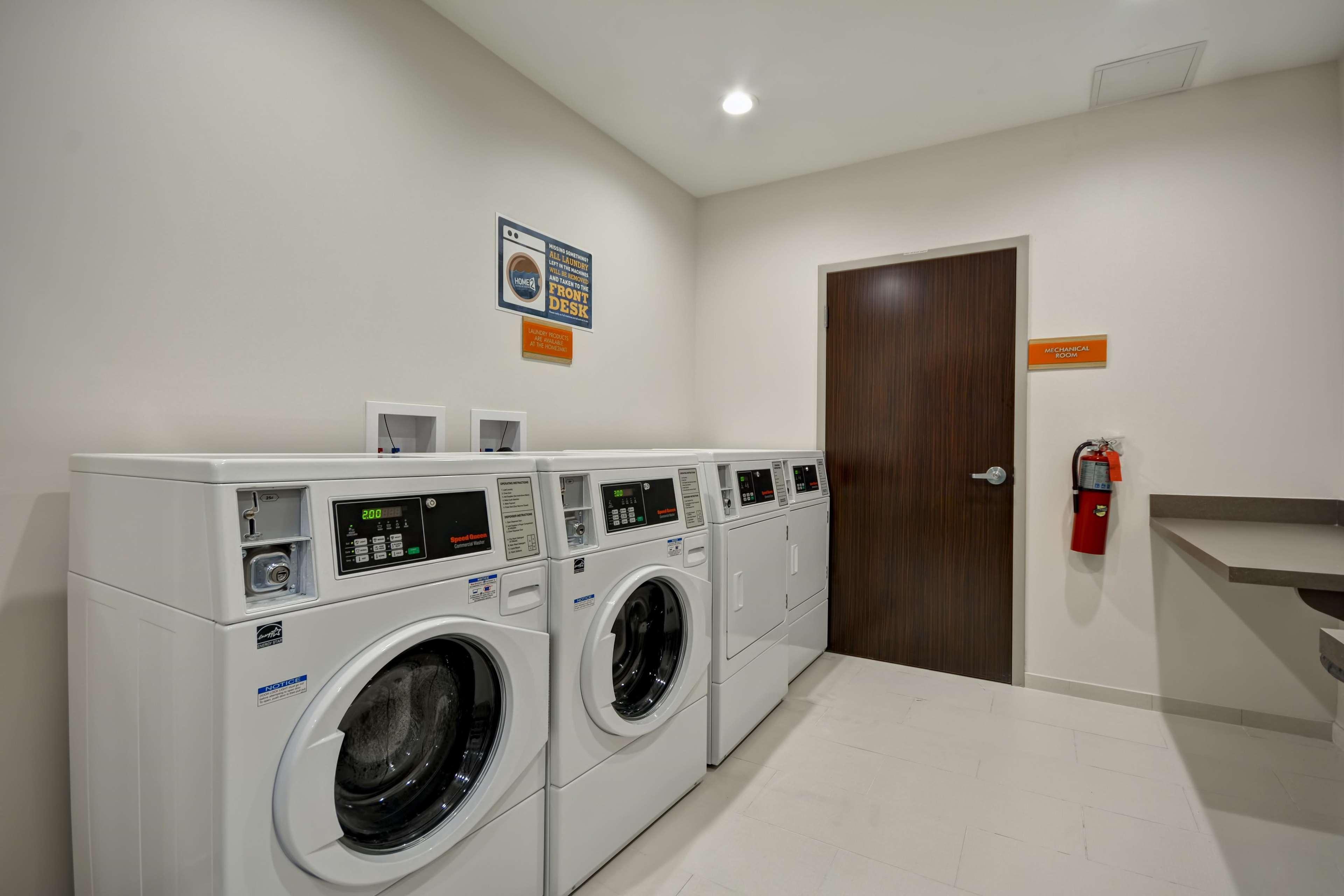 Home2 Suites By Hilton Columbus Airport East Broad Экстерьер фото