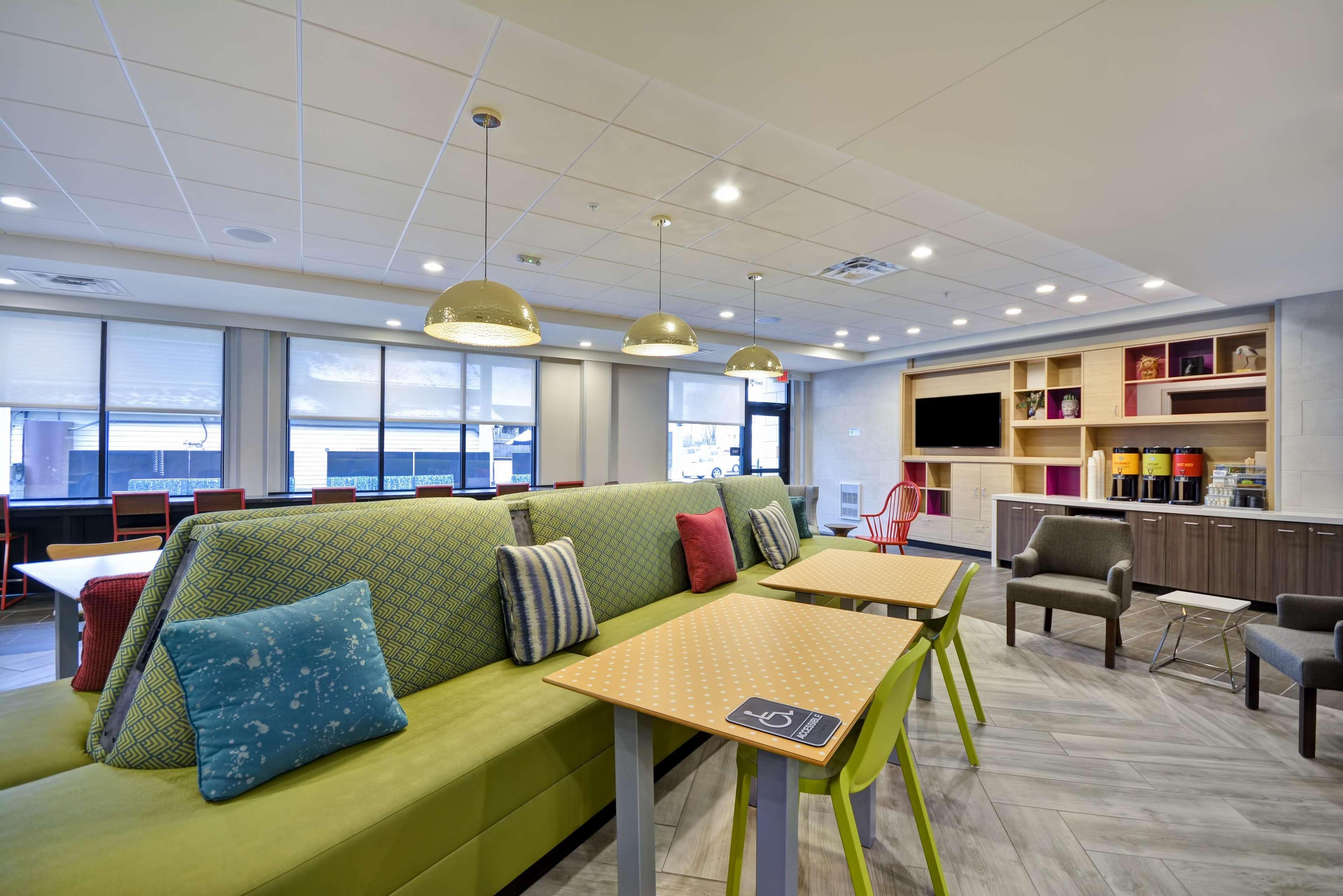 Home2 Suites By Hilton Columbus Airport East Broad Экстерьер фото