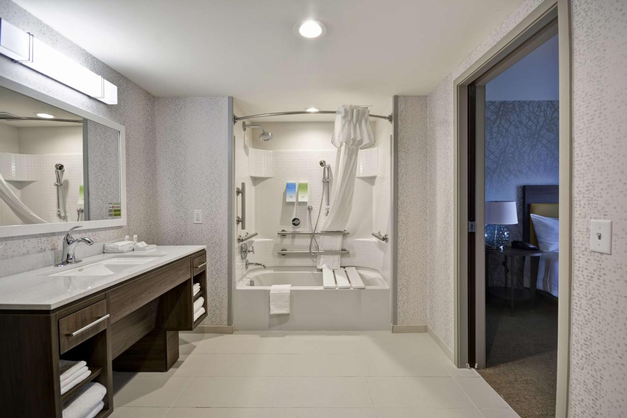 Home2 Suites By Hilton Columbus Airport East Broad Экстерьер фото